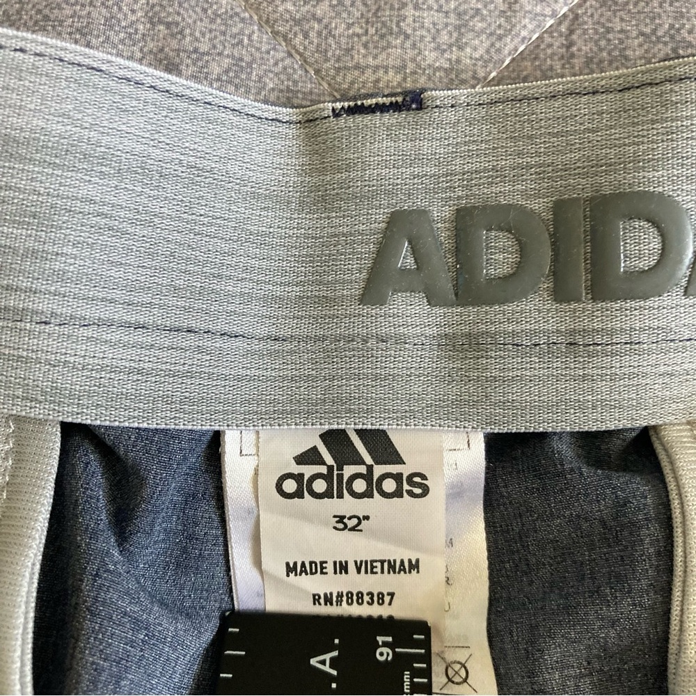 Adidas Golf Shorts Mens 32 Blue Star Print USA Merica 10.5” Casual Flat Front - Picture 7 of 10